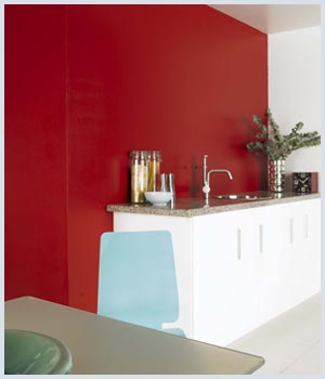 Kitchen 2: vibrant red