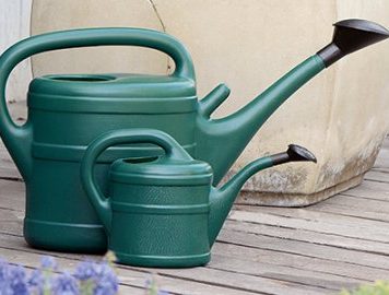 Watering Cans & Pressure Sprayers