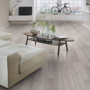 Rockford Oak 5946RF Exclusive Collection